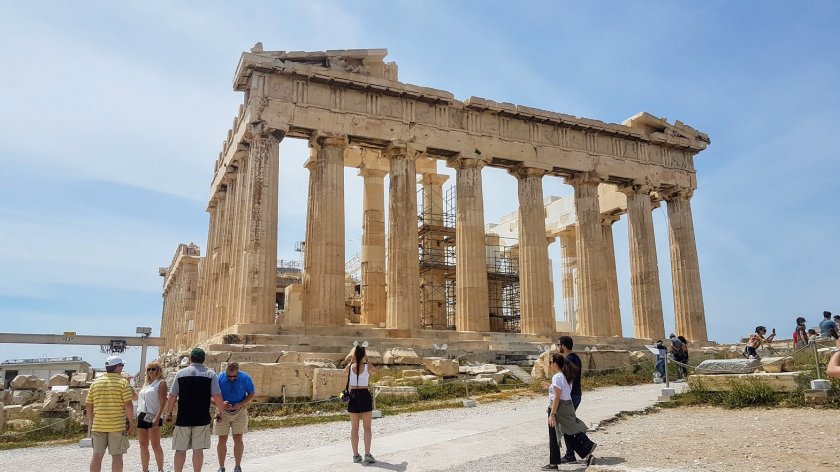 Този туристически сезон в Гърция бележи рекорд след рекорд за търсене на краткосрочно настаняване,