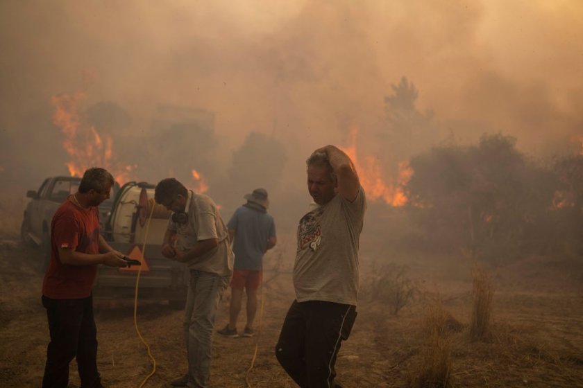 Гърция въвежда солени глоби за причиняване на пожари