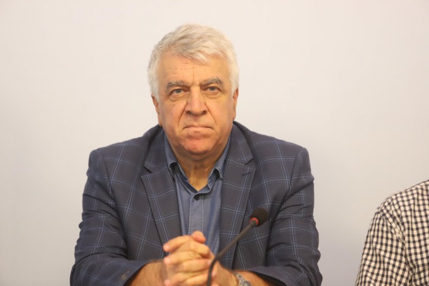 Румен Гечев: Бизнесът крие пари