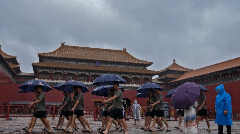 Десетки хиляди хора бяха евакуирани в китайската столица Пекин заради