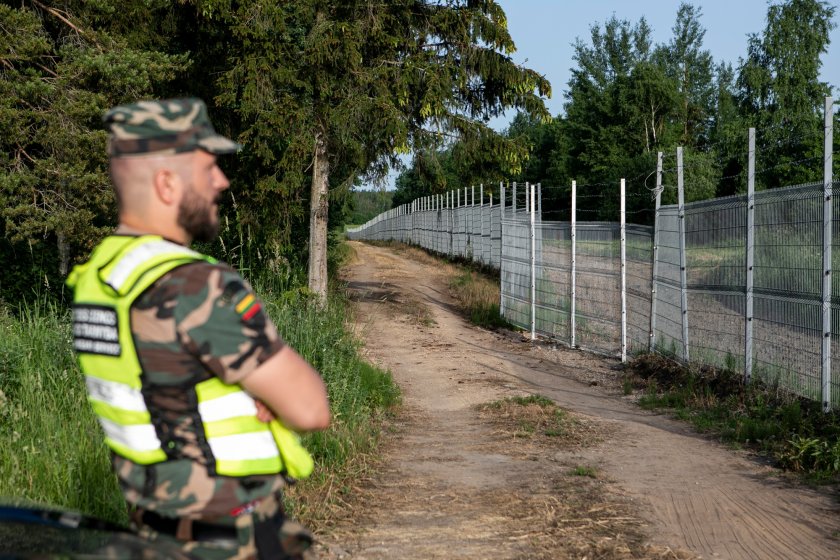 Литва ще прехвърли войски на границата си с Беларус