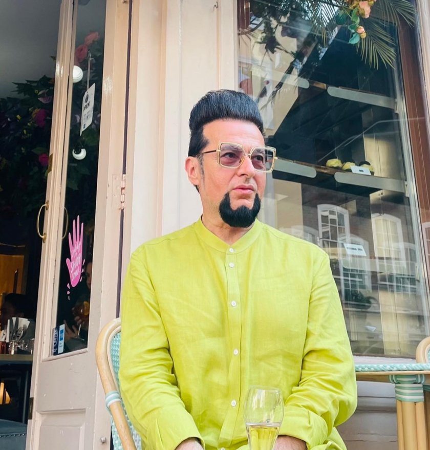 Евгени Минчев разказа в социалните мрежи, че е приспал силно