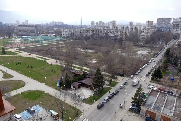 Строят квартал със 17-етажни сгради до Руски паметник
