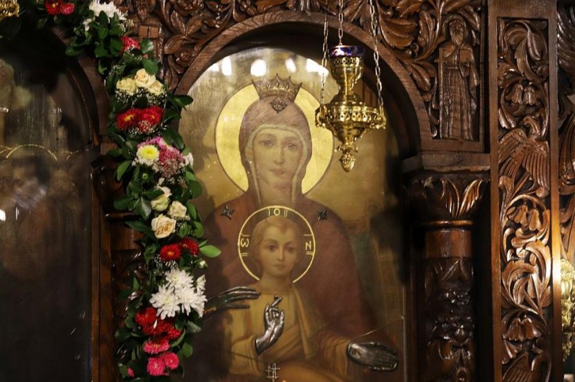 Църковният празник Успение на Пресвета Богородица (Успение Богородично или Голяма Богородица), който е един от
