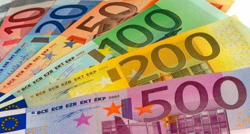 Над 250 000 европейци с идеи как за изглеждат бъдещите евробанкноти