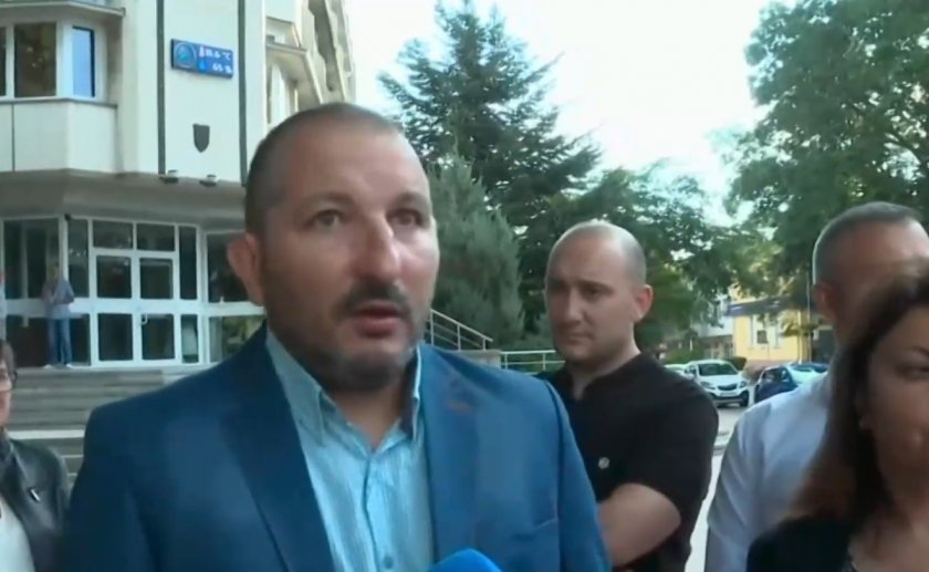 Кметът на Генерал Тошево Валентин Димитров е бил арестуван. Това