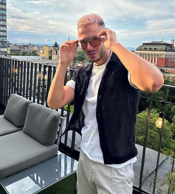 Бутиковите дрехи на модния дизайнер Едис Пала чукнаха 300 лв.