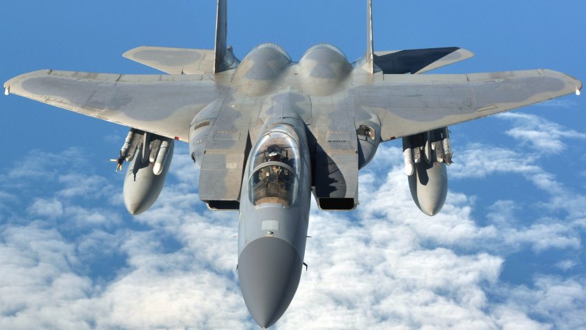 Индонезия купува 24 изтребителя F-15