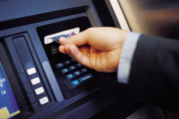 Безплатните сметки в банките тръгват от 1 септември 