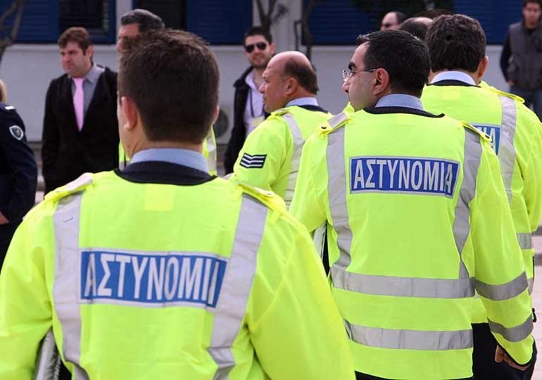 Арестуваха 13 души в Кипър, участвали в антимигрантски марш