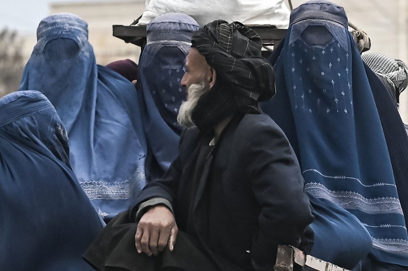 След като талибаните затвориха университетите за жените, единствената ми надежда