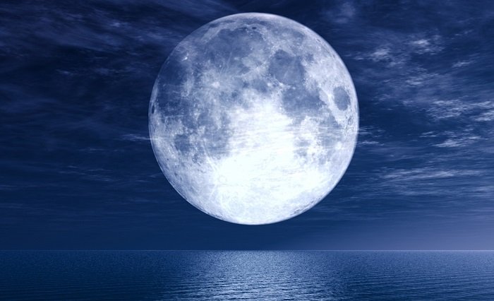 Синя Луна грее на 30 срещу 31 август