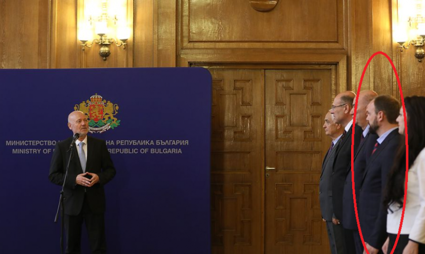 Лекар от спешния институт Пирогов, работещ не къде да е,