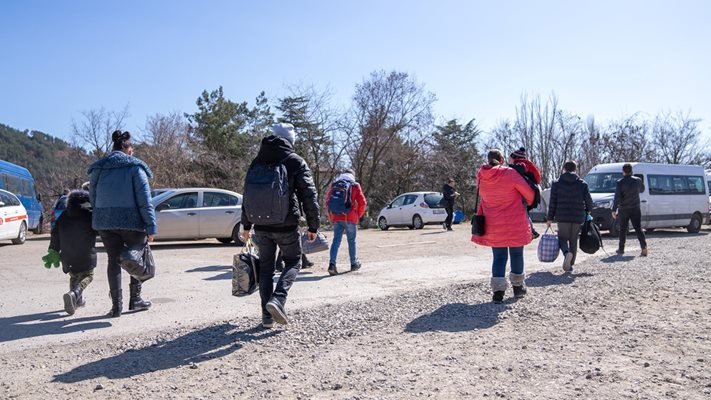 Полша хлопна врати на най-големия център за украински бежанци