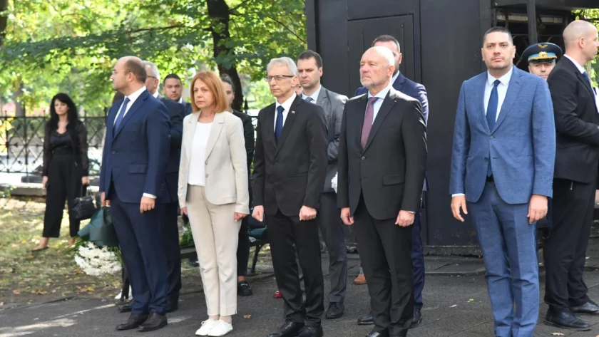 Съединението е празник, с който всички можем да се гордеем.