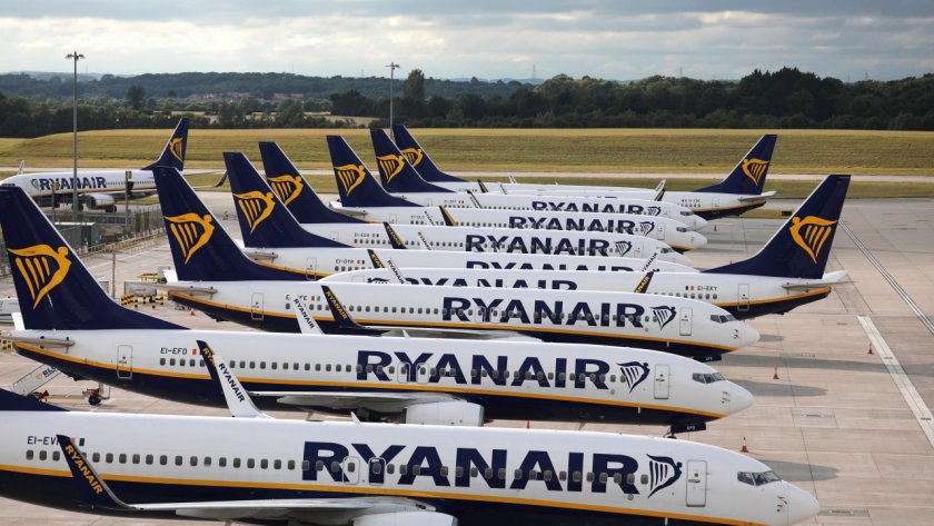 Нискотарифната авиокомпания Райънеър (Ryanair) обяви днес, че през миналия месец