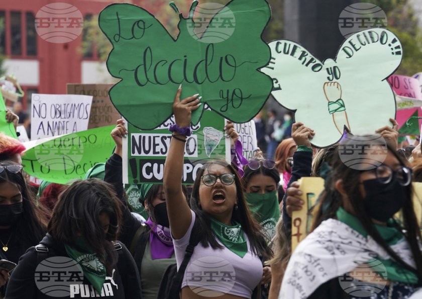 Върховният съд на Мексико декриминализира абортите в цялата страна.Съдът постанови,