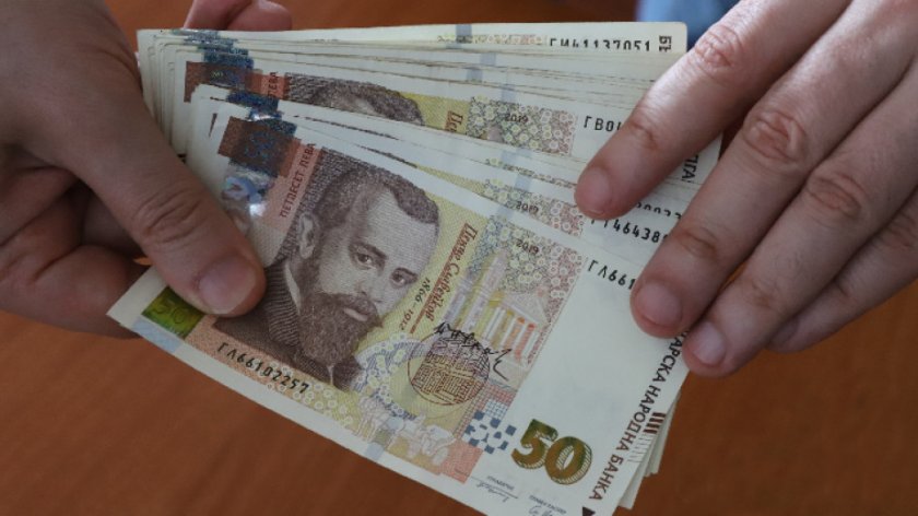 Представители на бизнеса са против увеличение на МРЗ от 1 януари