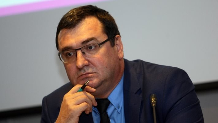 Коалиция "Съединени за Пловдив" издига Славчо Атанасов за кмет, той още се колебаел