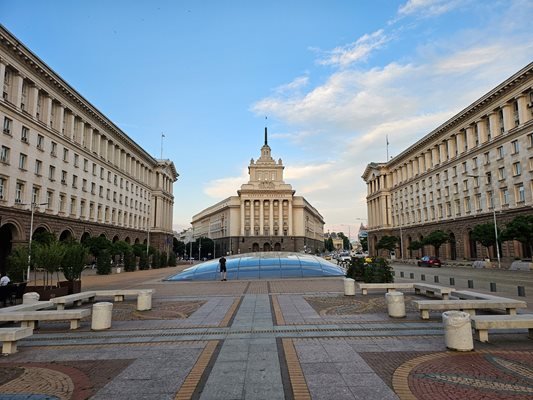 Пак направиха рокади в парламентарните комисии