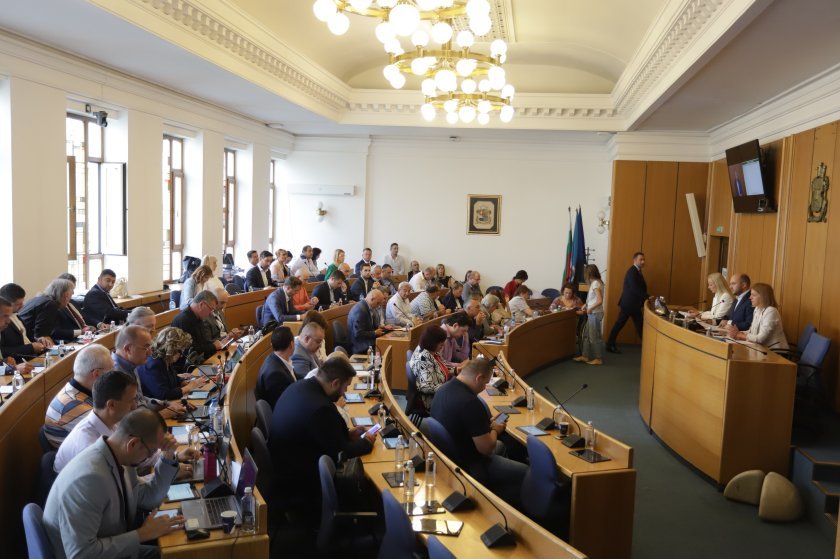 Столичният общински съвет гласува бюджета на София. Проектобюджетът предвижда рекордните