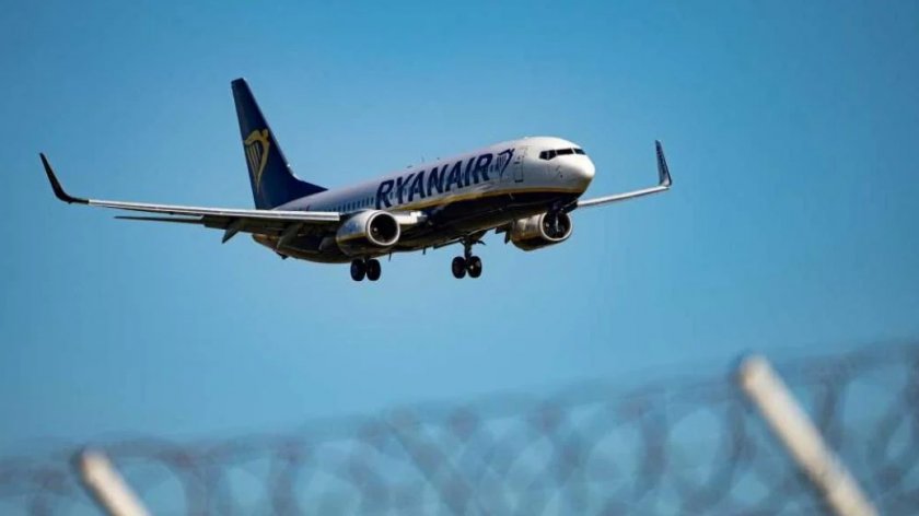 Две трети от пътническите полети в Европа са спазили разписанието