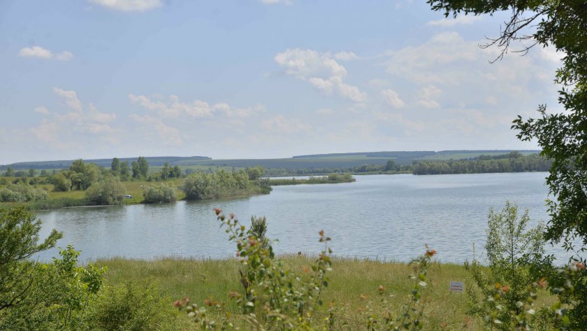 Обследват язовирите в Царево