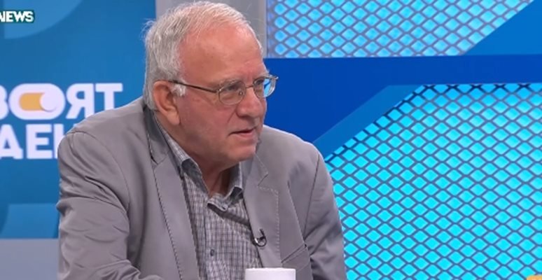 Цветозар Томов: Българите нямат доверие в машинния вот