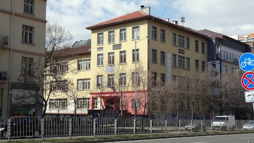 Арменското училище оцеля. Засега