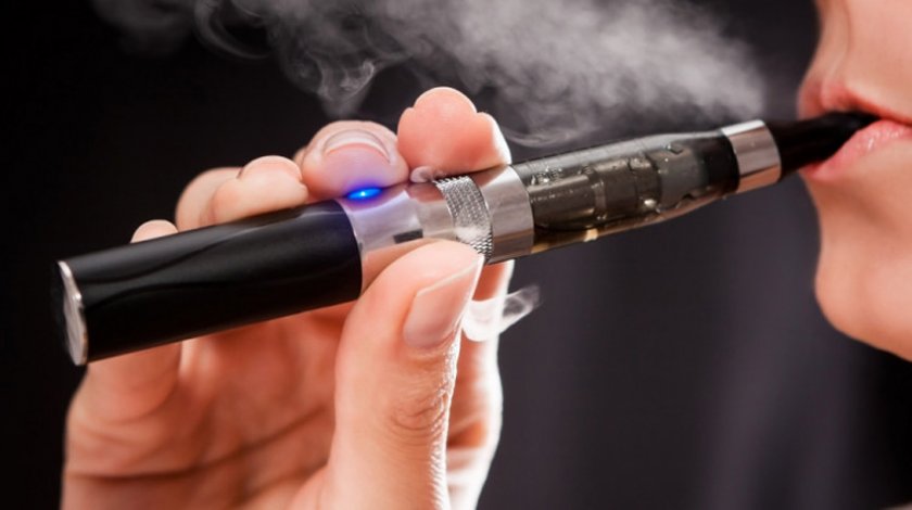 Електронните цигари могат да предизвикат хроничен стрес при младите пушачи