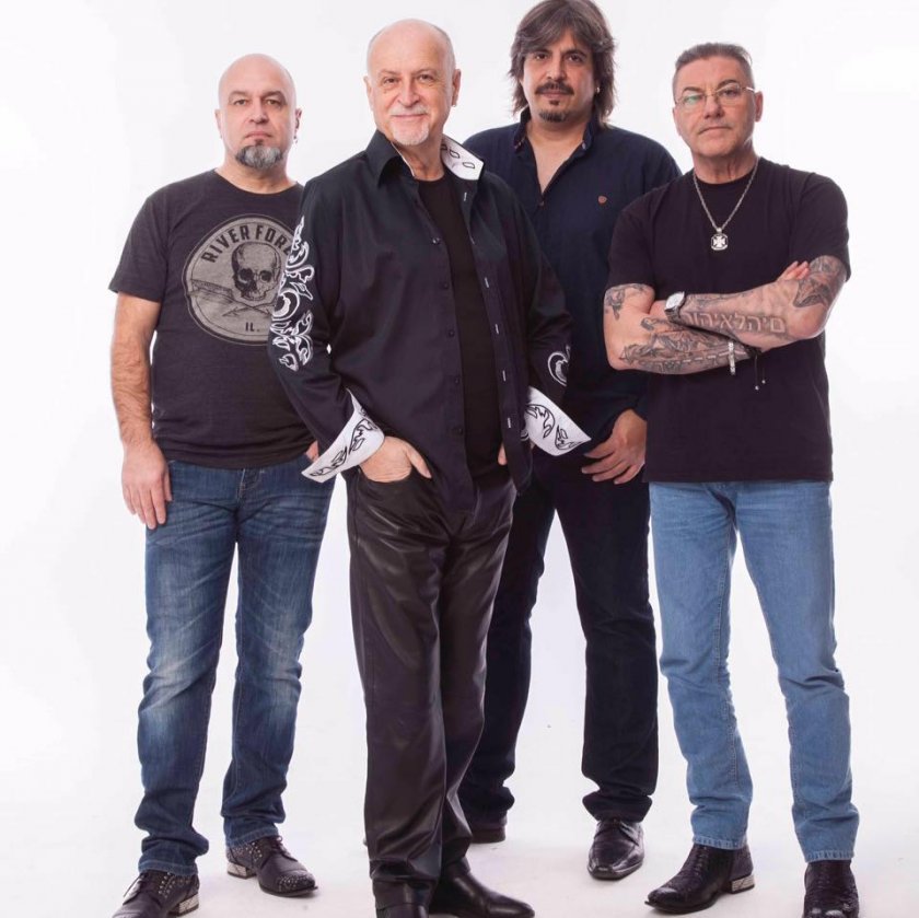 Група “Сигнал вече е 45 години на сцената и за