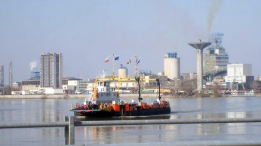 Румънският фериботен кораб ,,Европа, обслужващ линията ГКПП Никопол - Турну