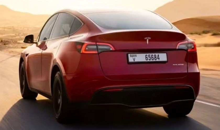 Всеки трети с Tesla Model Y се връща към бензинови кросоувъри