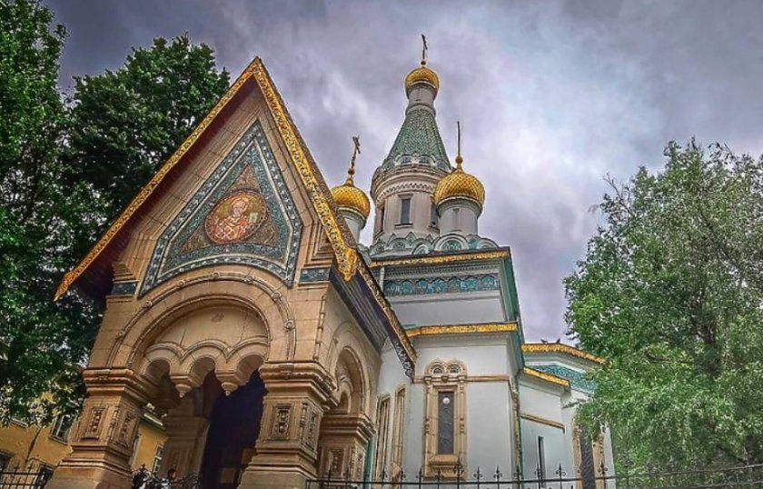 Руската църква Св.Николай е българска собственост, не е освещавана от руски