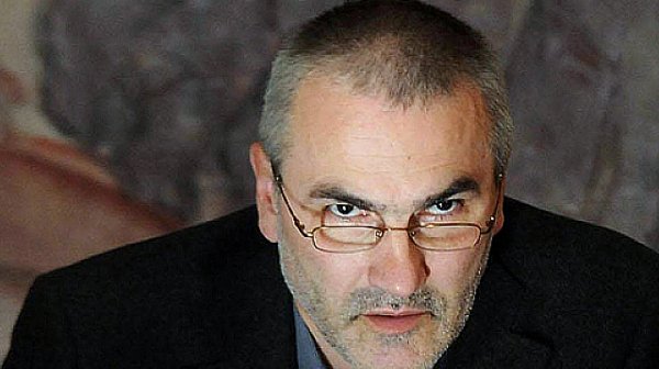 Загадката с напускането на Антон Хекимян от БТВ все още