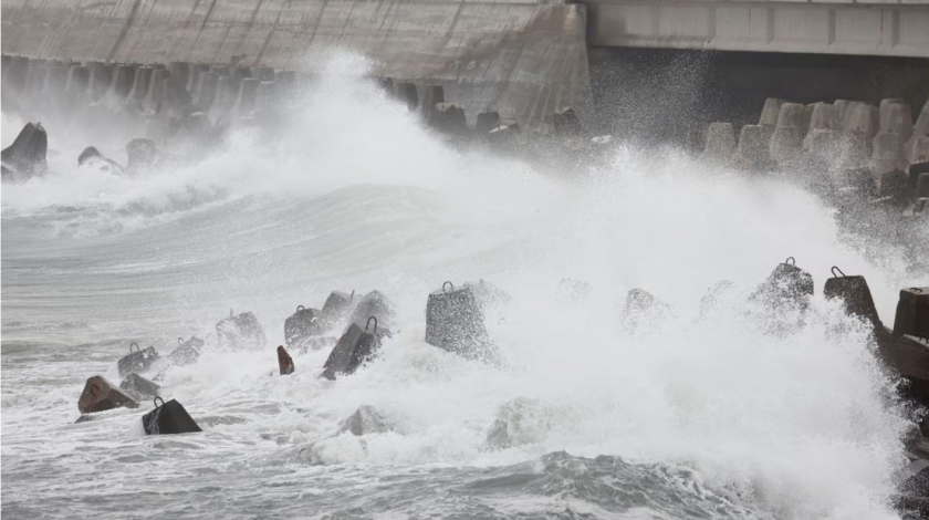 Тайфунът Койну удари Тайван с рекордни ветрове от 342 км/ч,  съобщи