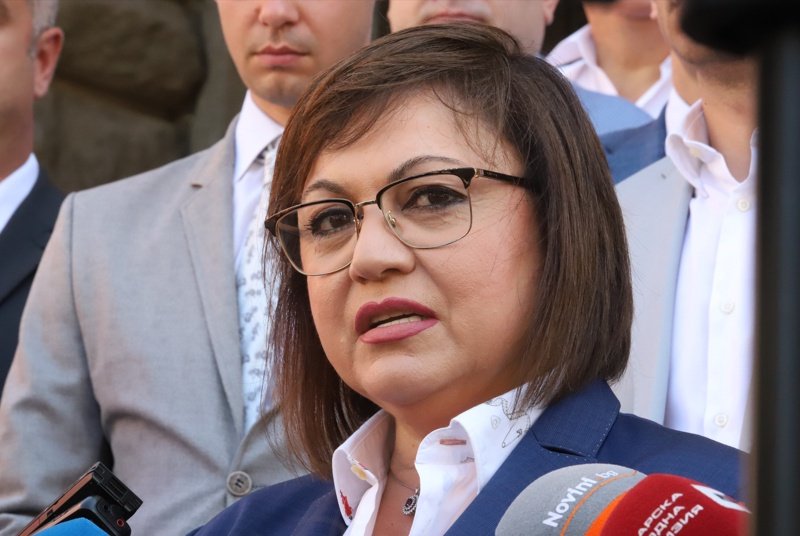 Нинова: ГЕРБ, ПП-ДБ и ДПС имитират разговори, лъжат работниците