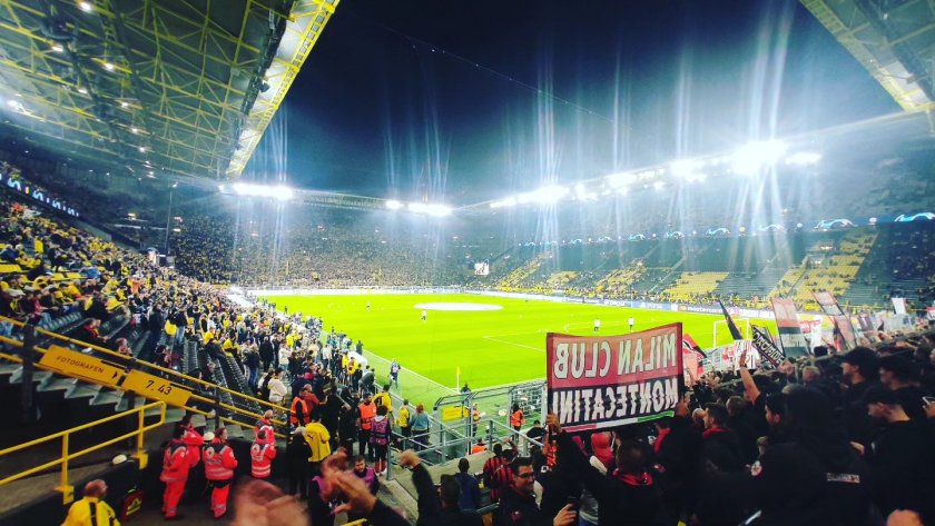 Мачът на Сигнал Идуна Парк“ между Борусия Дортмунд и Милан