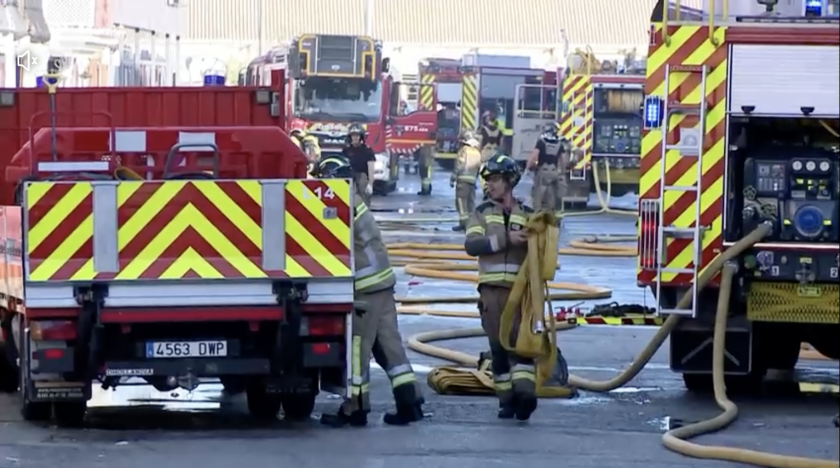 Най-малко 11 души загинаха при пожар в нощен клуб в