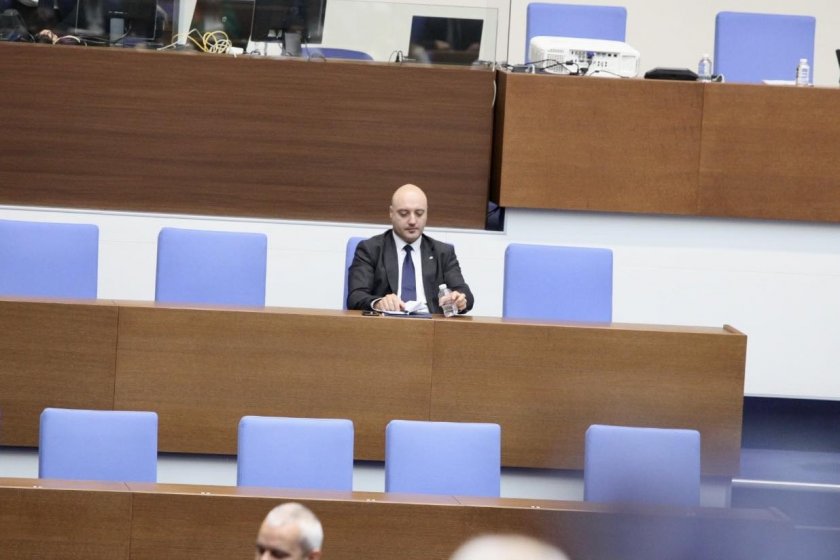 Атанас Славов: Това не е дебат за Конституцията, за държавата!