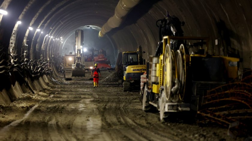 Започва изграждането на нова метростанция в жк "Обеля"