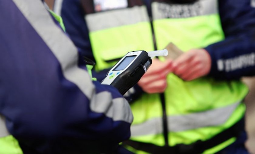 28-годишна пияна шофьорка от село Дългоделци е задържана в ареста
