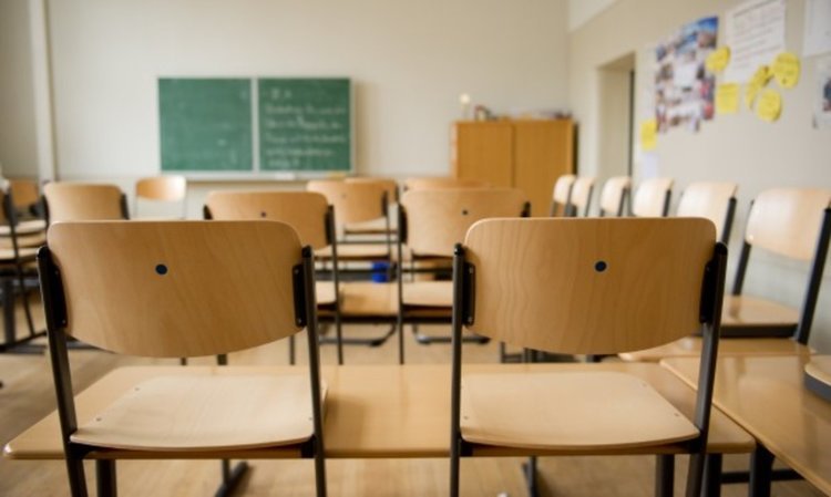 Школски директорки се топят за фалшиви дипломи 
