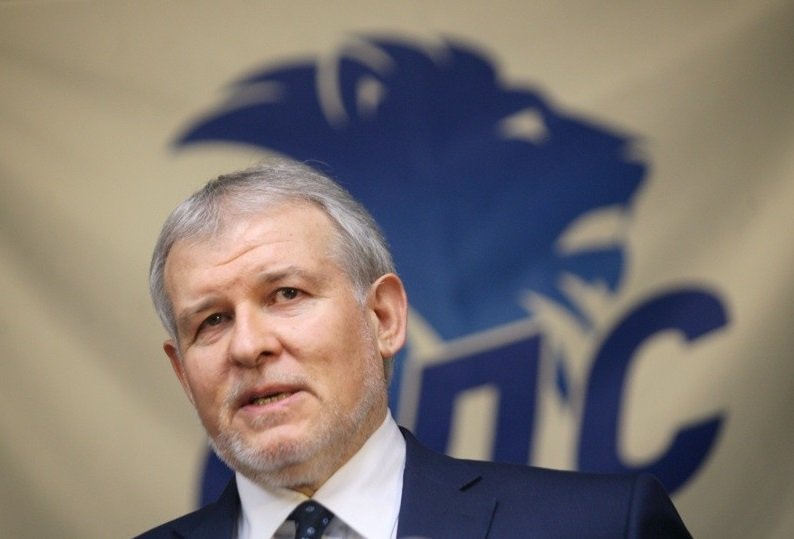 ГЕРБ-СДС ще направи оценка на управлението досега при ротацията. Следим