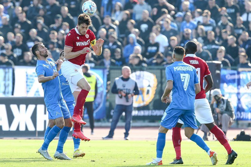 Страстите бушуват преди задаващото се дерби между ЦСКА и Левски.