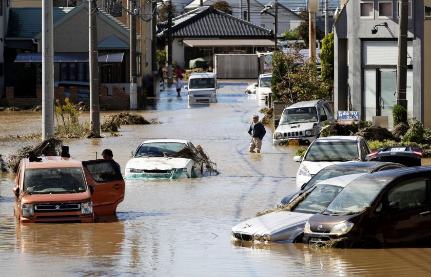 Ад! Мощният тайфун Хагибис взе жертви в Япония (СНИМКИ)