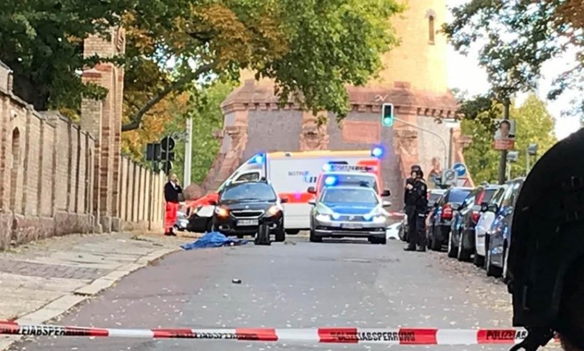 Стрелба пред синагога в Германия, двама са убити