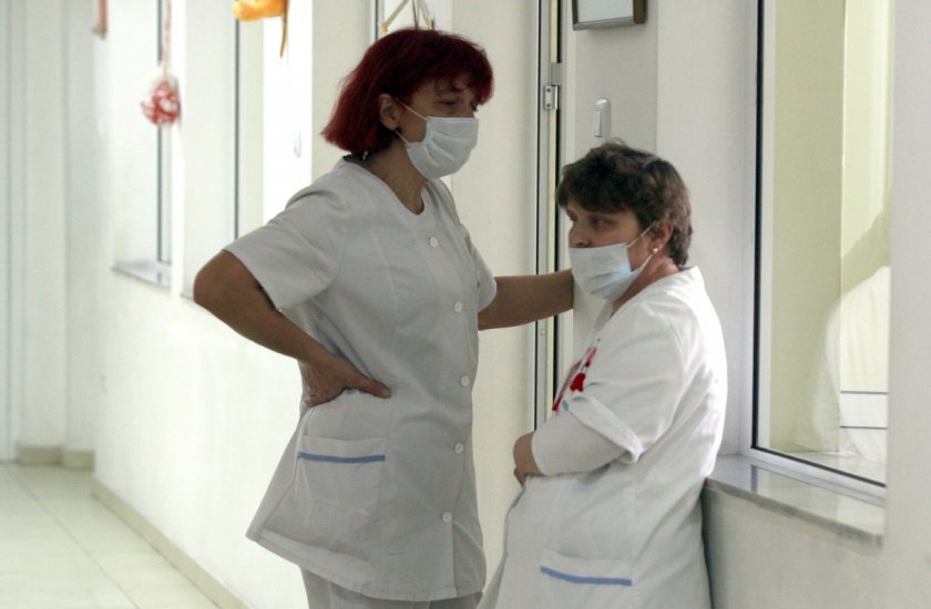 Медсестрите от Карлово се споразумяха за по-високи заплати