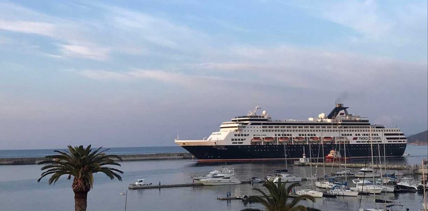 Пристанищата на Бургас и Кавала създават съвместна програма за круизи.Директорите