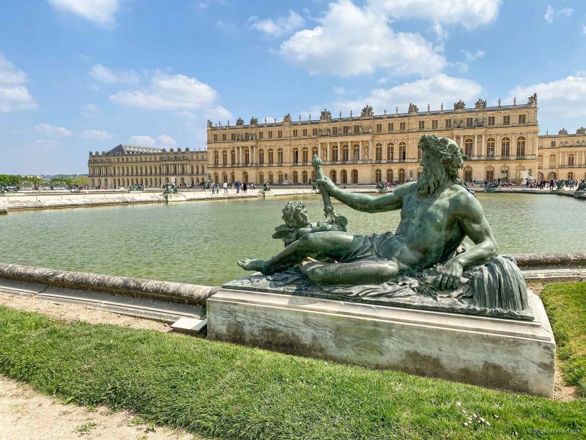 Нова бомбена заплаха беше обявена във Версай, което наложи евакуация на двореца,